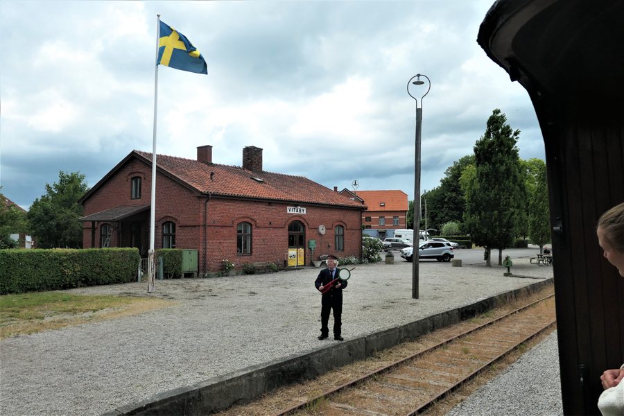 File:Vitaby station 02.jpg