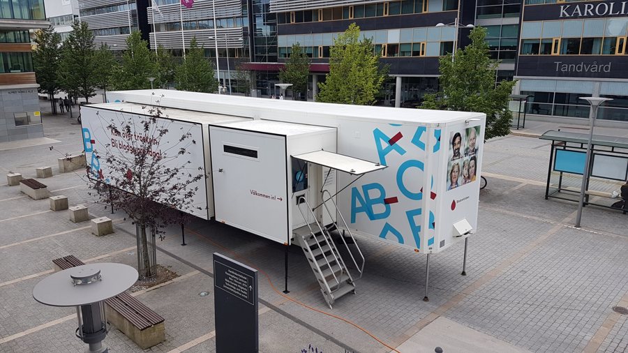 File:Blodbuss Flemingsberg 2019 2.jpg