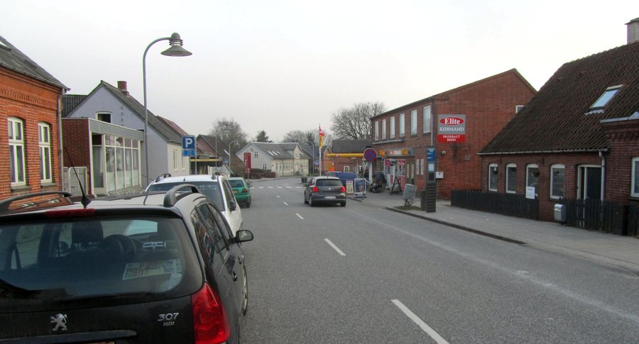 File:Malling hovedgaden2.jpg