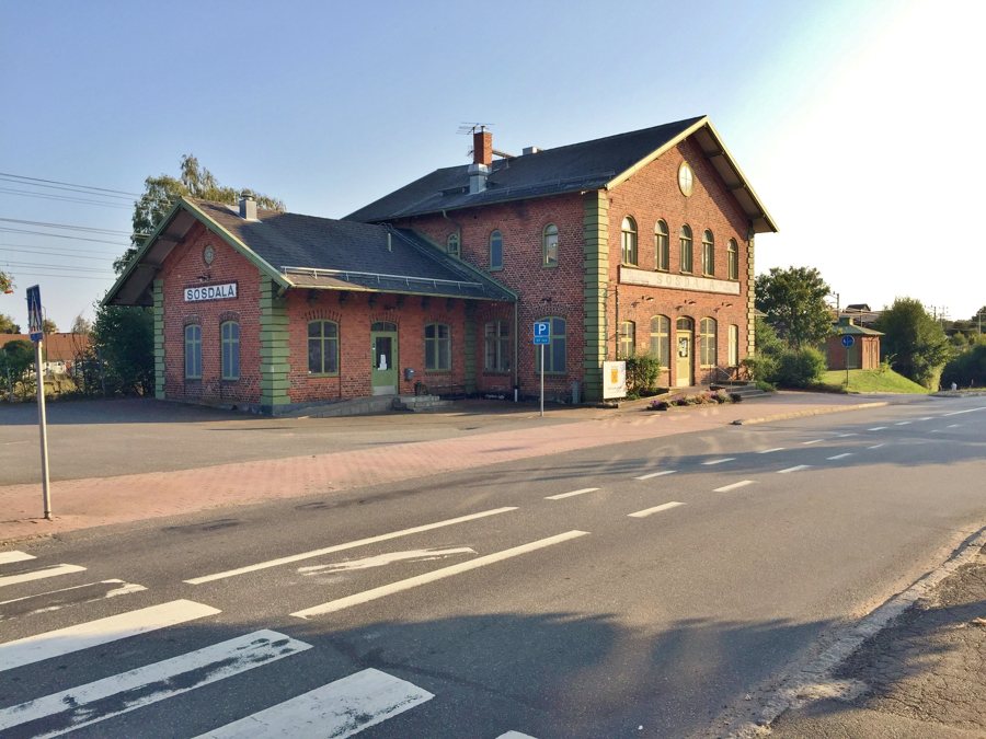 File:Sösdala Järnvägsstation.jpg