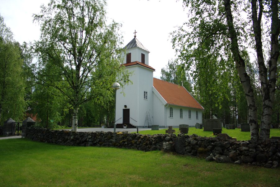 File:Åskilje kyrka-2012-06-24.jpg