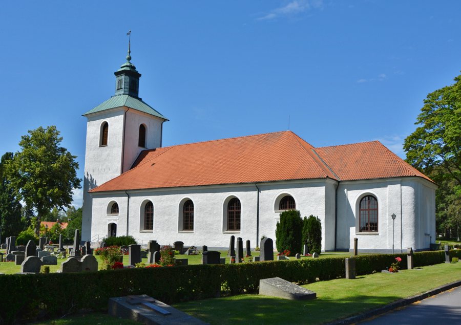 File:Söderåkra kyrka Exteriör 02.jpg