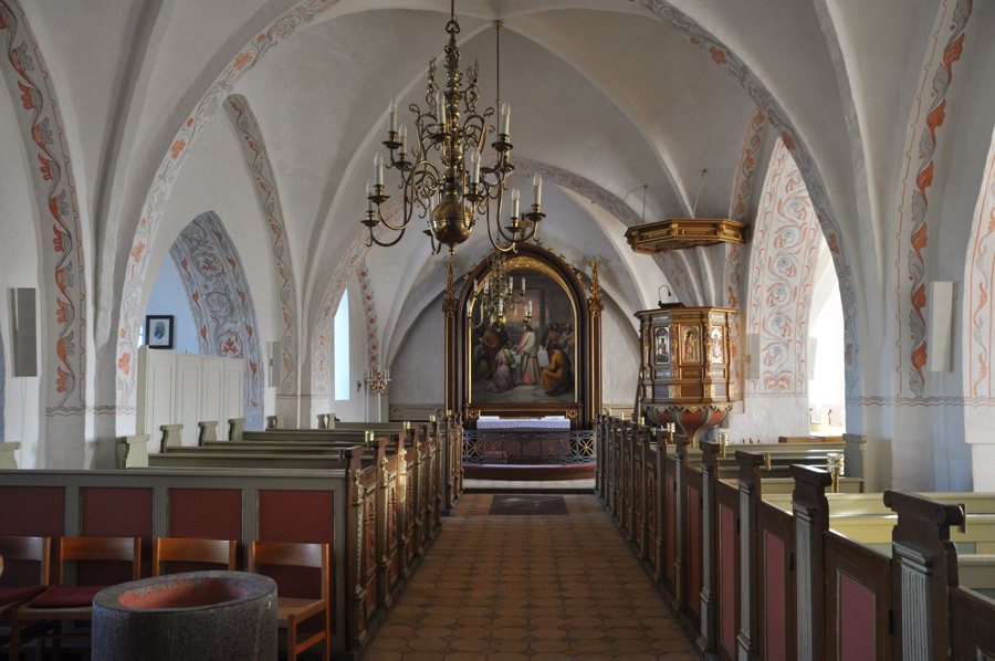 File:Kirche Mern I.jpg