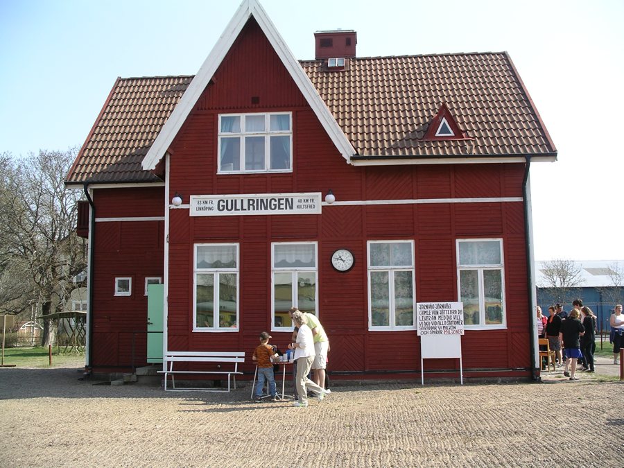 File:Gullringen station.JPG