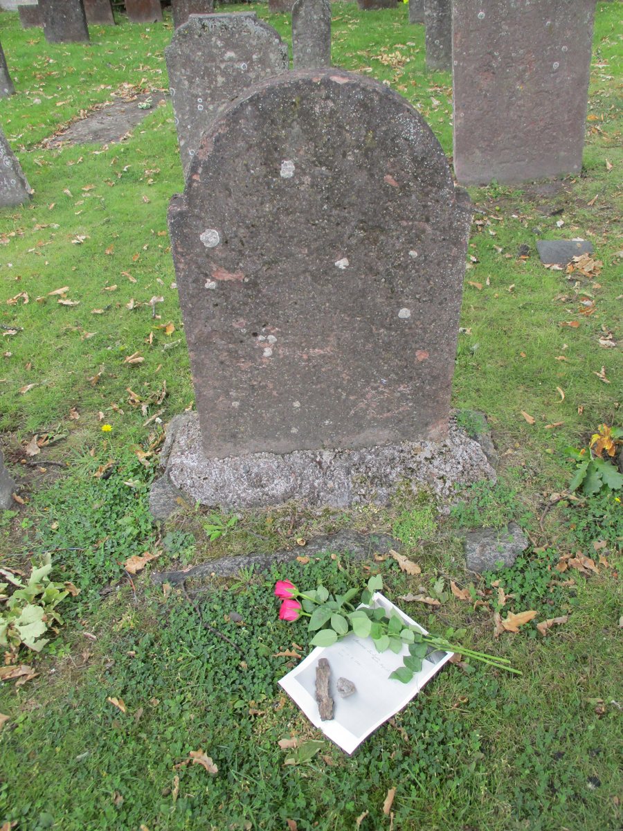 File:Fredrika Isaksdotter grave.jpg