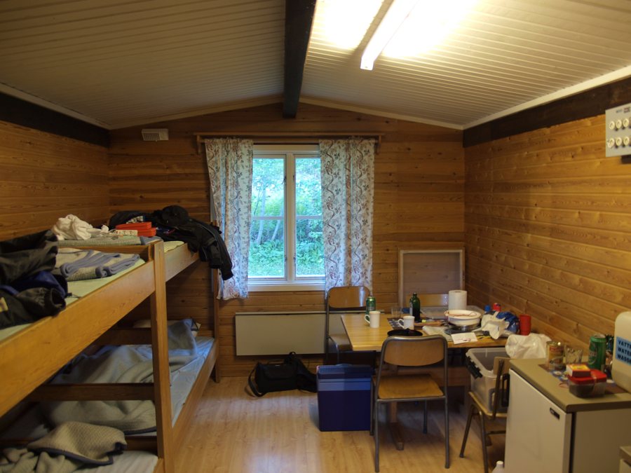 File:Camping area cabin interior in Tärnaby, Lapland, Sweden.jpg