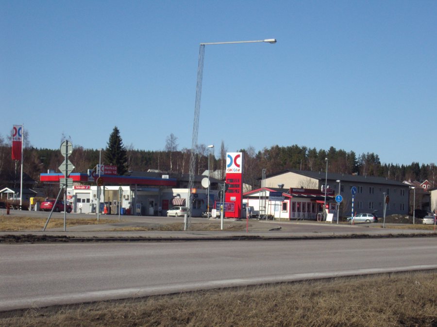 File:Älandsbro in spring.JPG