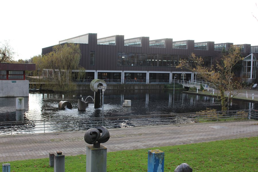 File:Albertslund Hovedbibliotek.jpg