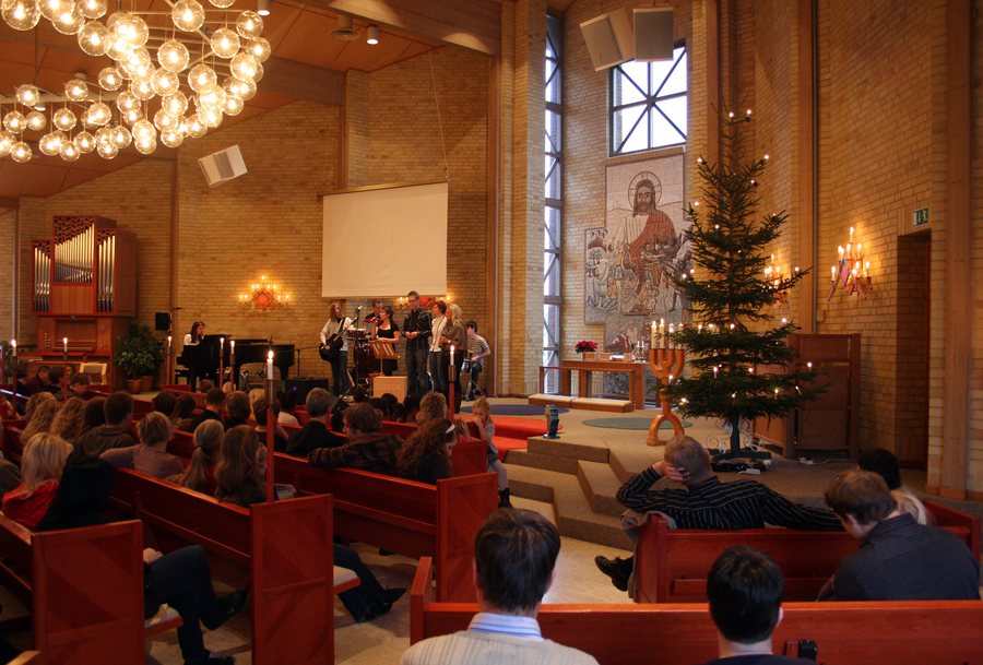 File:Missionskyrkan i Vårgårda-1.jpg