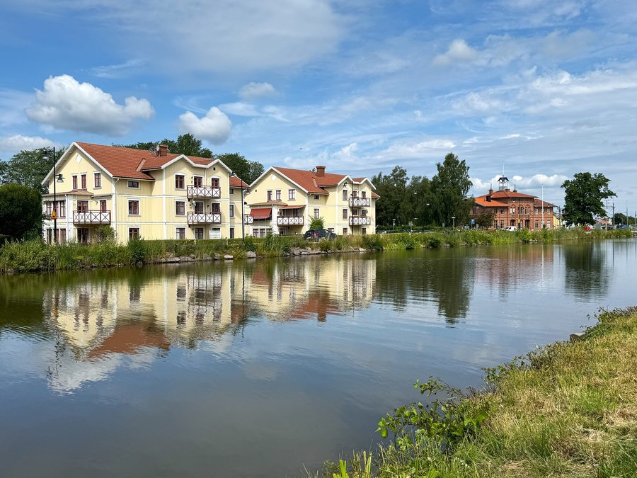 File:Töreboda Railway Station 03 2025-07-14.jpg