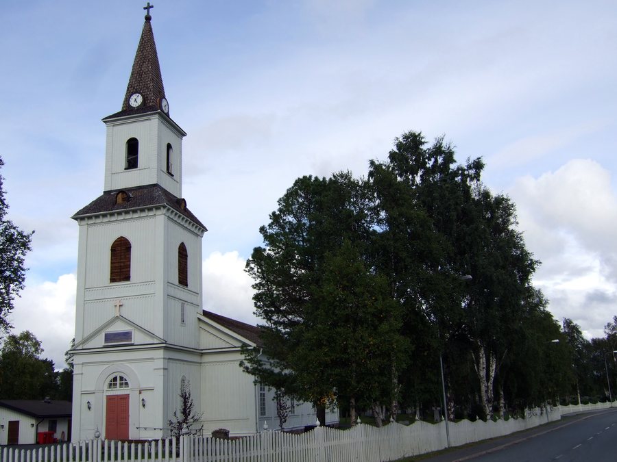 File:Sorsele kyrka.jpg