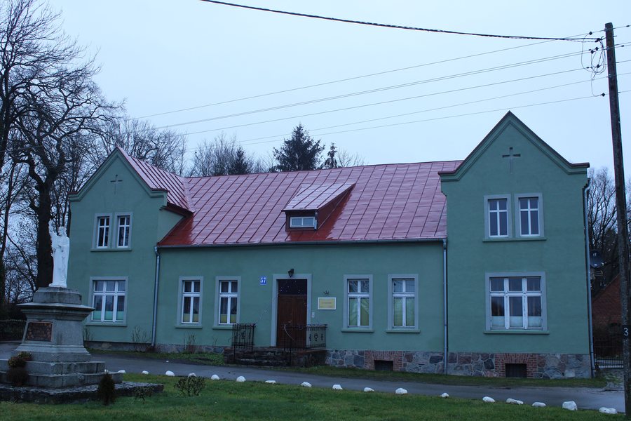 File:Dobrzyca 202101041606.JPG