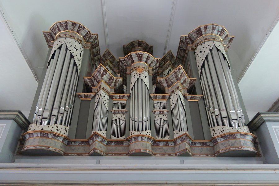File:Probsteierhagen St. Katharinen Orgel (1).jpg