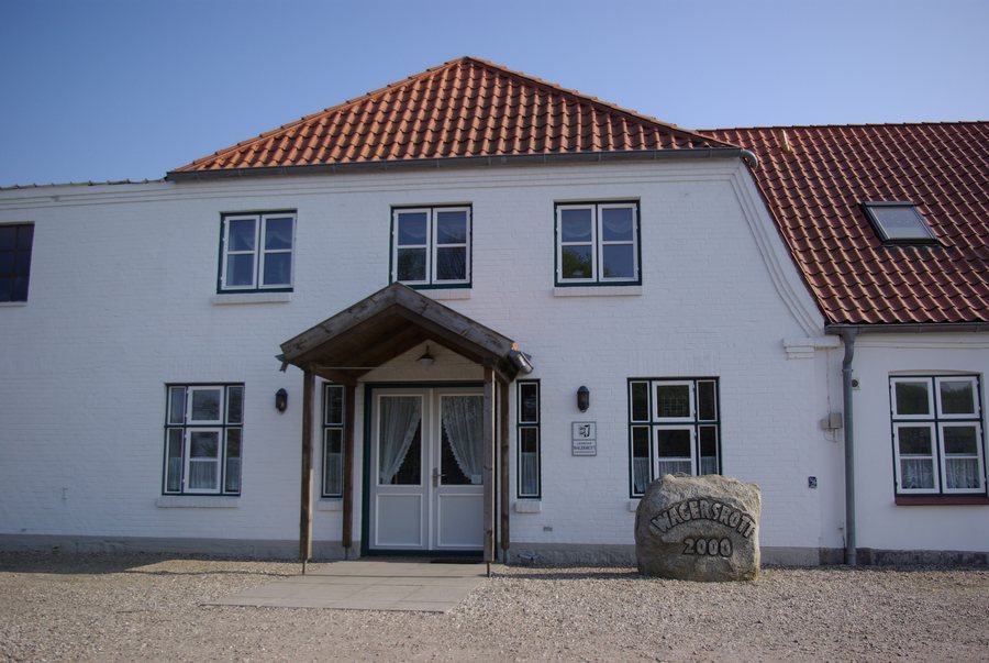 File:Wagersrott Bürgermeistersitz.jpg