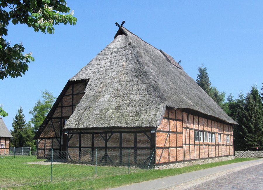 File:Kogel Fachwerkscheune 2008-05-15 017.jpg
