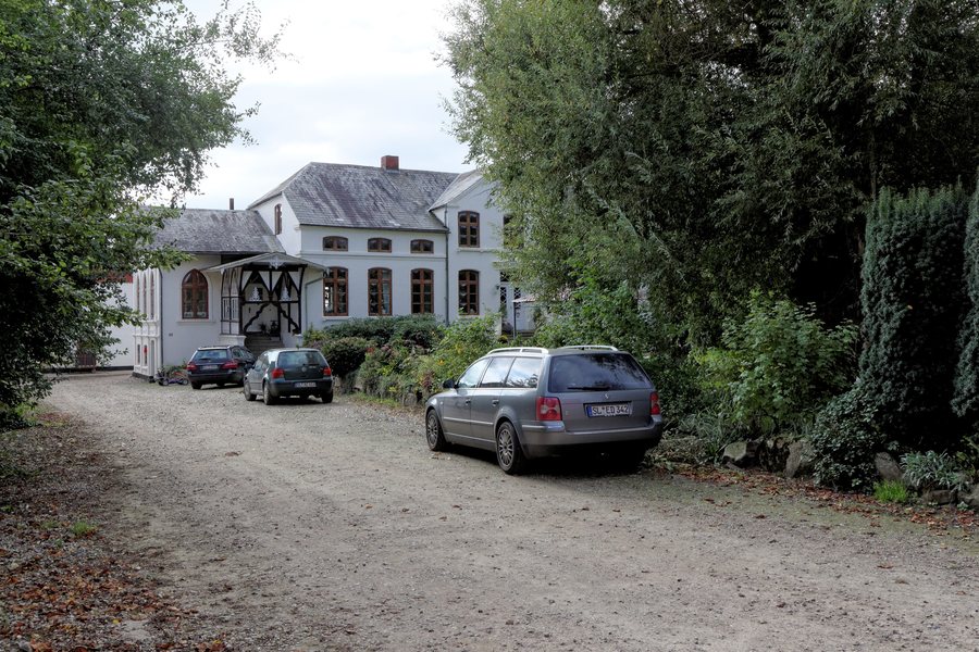 File:Grosssolt Alte Landstrasse 10 8948.jpg