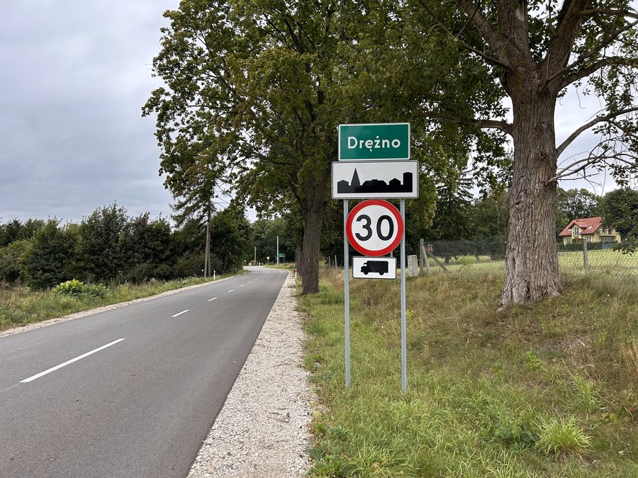 File:Drezno 1.jpg