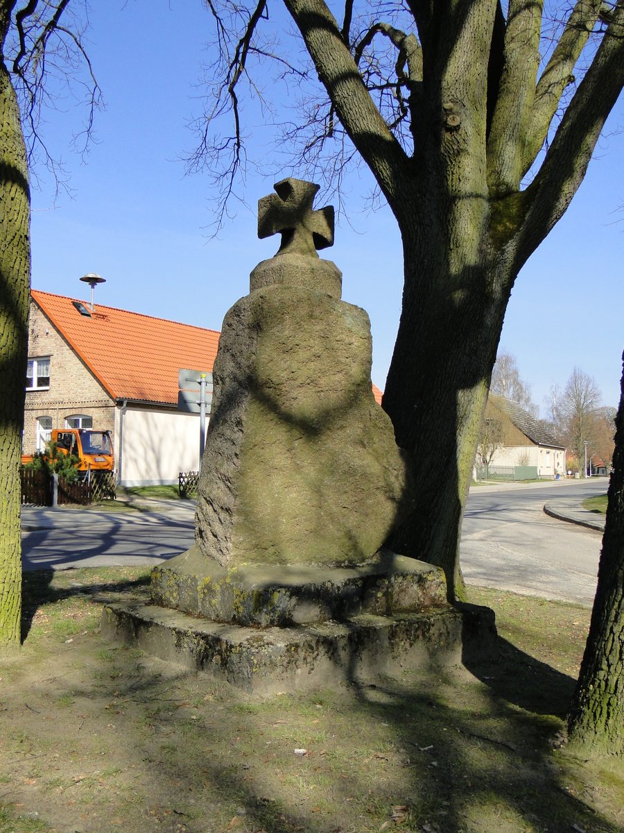File:Schwarz Kriegerdenkmal 2010-04-07 095.jpg