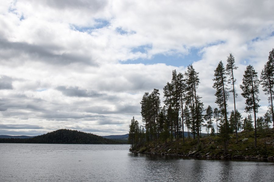 File:Storuman sjö vid Slussfors-2.jpg