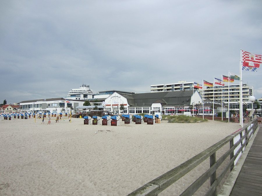 Sandy beach with beach chairs on the Baltic coast of Schleswig-Holstein