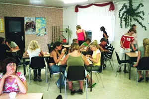 Dining hall and event space (Photo: Trassenheide Recreation Center)